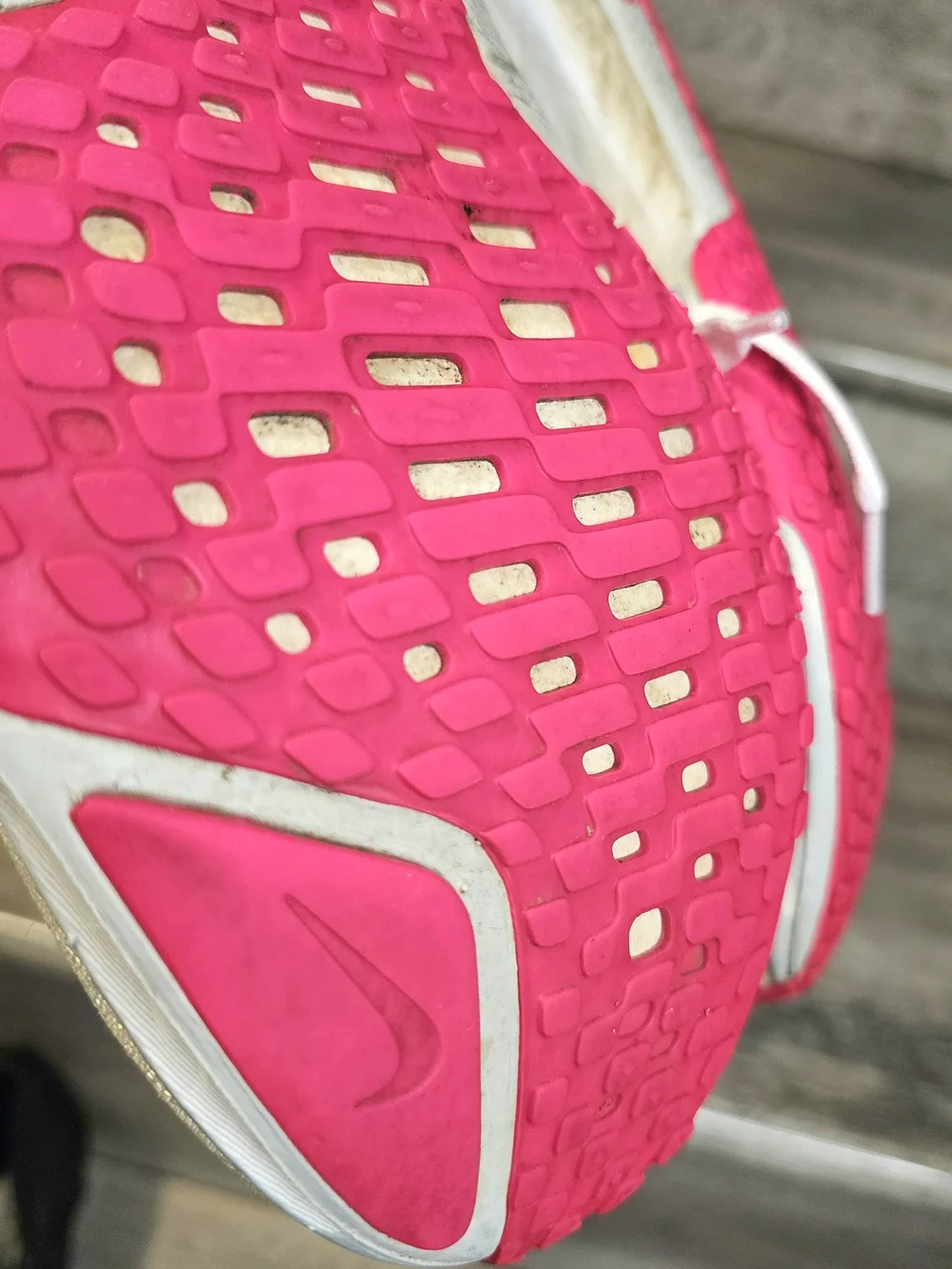 Nike ZoomX Men’s Running Shoes Invincible 10.5 White Pink Blue Athletic Shoes